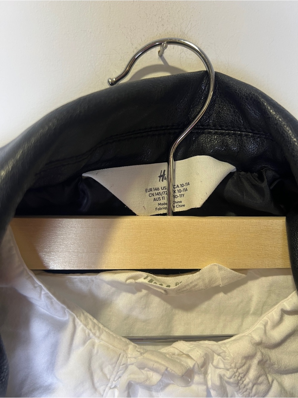 H&M Girls Black Faux Leather Moto Jacket with Zip Details size 10-11 - Picture 4 of 6